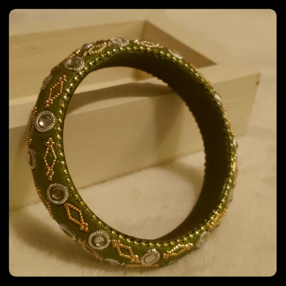 Vintage style bracelet